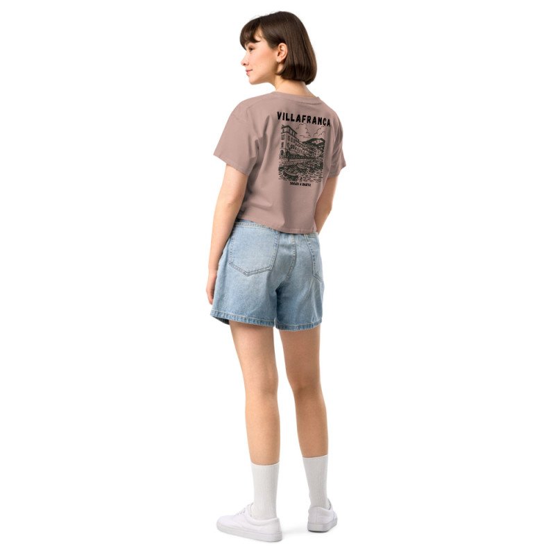 Crop top “Villafranca” – Illustration de la baie de Villefranche-sur-Mer Crop top “Villafranca” – Illustration de la baie de Villefranche-sur-Mer